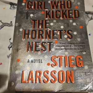 The Girl Who Kicked the Hornet's Nest Book